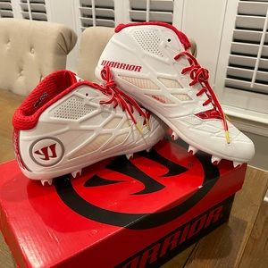 Mens size 10 Lacrosse shoes